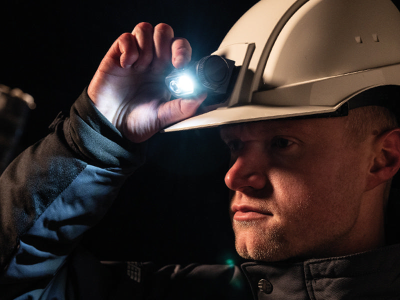 Ny lampe til sikkerhedshjelmen